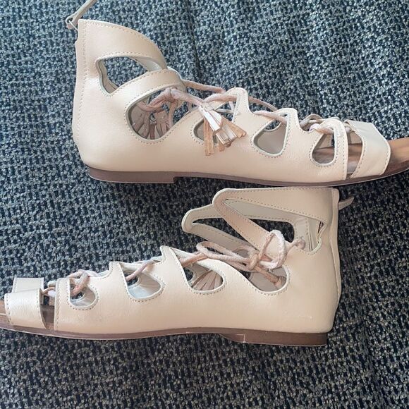 ✨Zara Gladiator Lace Up Flats Sandals✨ - Picture 9 of 16